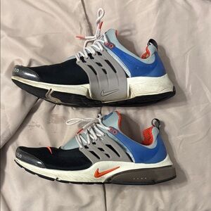 Nike Men's Black, Blue, and Orange Sneakers